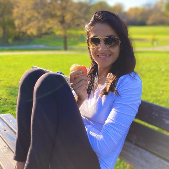 Meet your Posher, Corrina - Picture 1 of 1